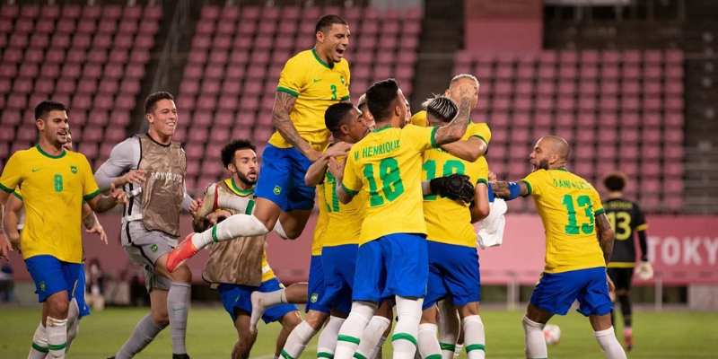 Tiến hành nghiên cứu cách chơi của 2 đội